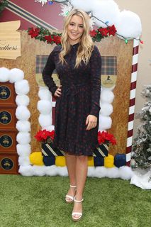 Hassie Harrison feet photo thumbnail