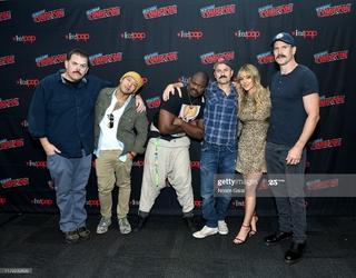 Hassie Harrison feet photo thumbnail