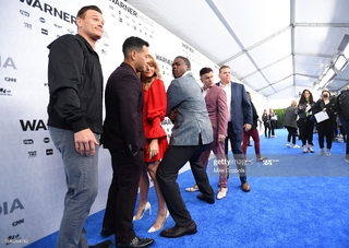 Hassie Harrison feet photo thumbnail