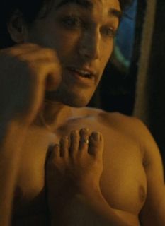 Hassie Harrison feet photo thumbnail