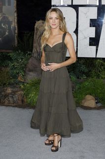 Hassie Harrison feet photo 5