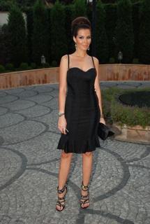Hatice Sendil feet photo 10