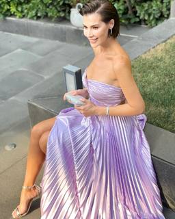 Hatice Sendil feet photo 3