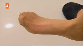 Hatice Sendil feet photo 7