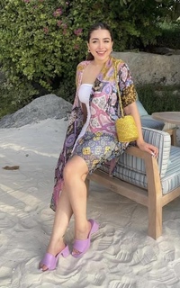 Haya Maraachli feet photo thumbnail