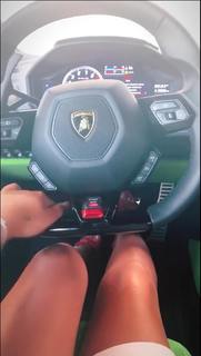 Haya Maraachli feet photo thumbnail