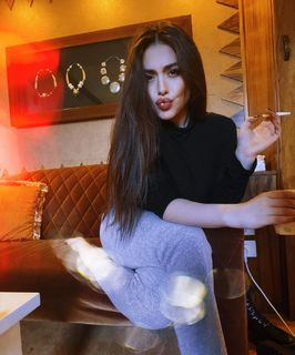 Haya Maraachli feet photo thumbnail