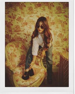 Haya Maraachli feet photo thumbnail