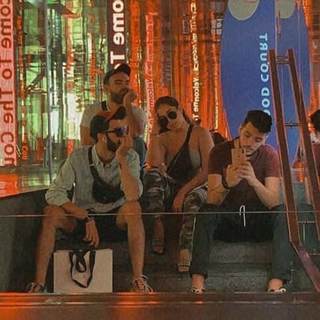 Haya Maraachli feet photo thumbnail