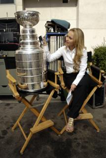 Hayden Panettiere feet photo thumbnail