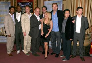 Hayden Panettiere feet photo thumbnail