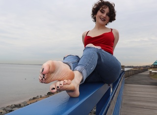 Haylee feet photo thumbnail