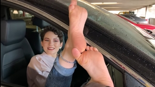 Haylee feet photo thumbnail