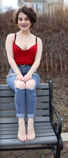 Haylee feet photo thumbnail