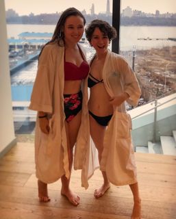 Haylee feet photo thumbnail