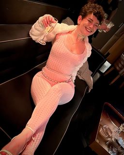 Haylee feet photo thumbnail