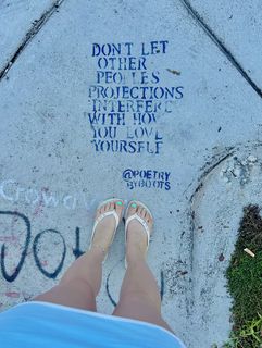 Haylee feet photo thumbnail