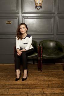 Hayley Atwell feet photo thumbnail