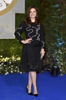 Hayley Atwell feet photo thumbnail