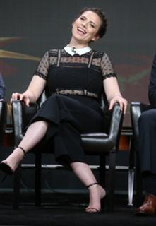 Hayley Atwell feet photo thumbnail