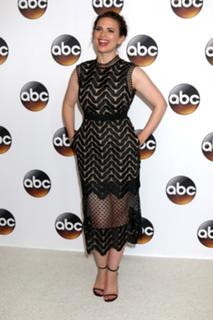 Hayley Atwell feet photo thumbnail