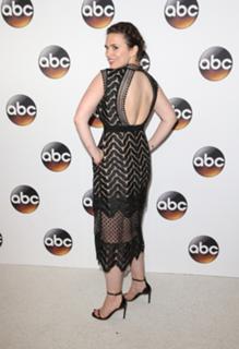 Hayley Atwell feet photo thumbnail