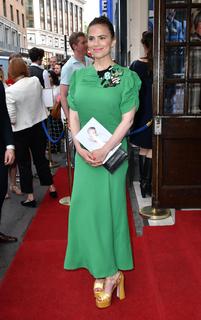 Hayley Atwell feet photo thumbnail