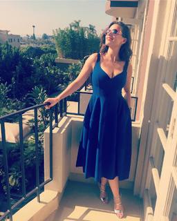 Hayley Atwell feet photo thumbnail