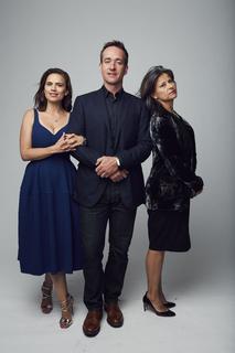 Hayley Atwell feet photo thumbnail
