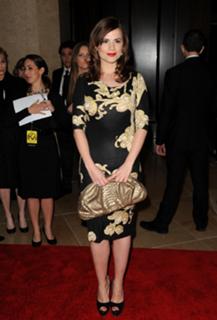 Hayley Atwell feet photo thumbnail