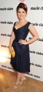 Hayley Atwell feet photo thumbnail