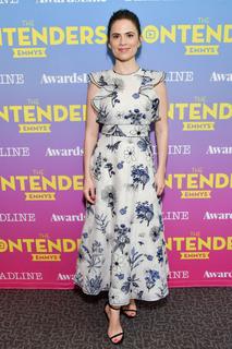 Hayley Atwell feet photo thumbnail