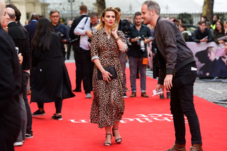 Hayley Atwell feet photo thumbnail