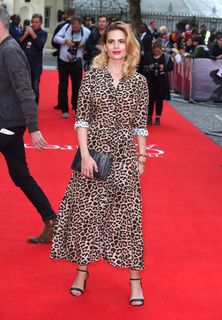 Hayley Atwell feet photo thumbnail