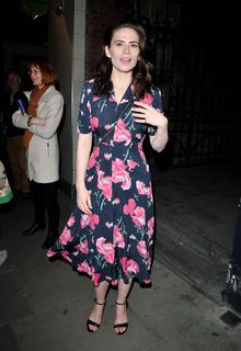 Hayley Atwell feet photo thumbnail