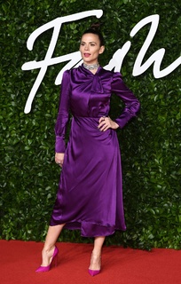 Hayley Atwell feet photo thumbnail