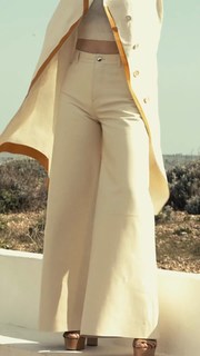 Hayley Atwell feet photo thumbnail