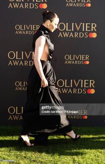 Hayley Atwell feet photo thumbnail