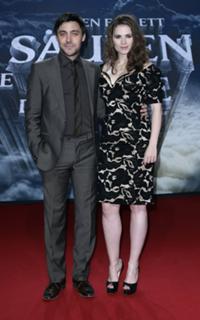Hayley Atwell feet photo thumbnail