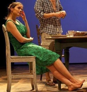 Hayley Atwell feet photo thumbnail