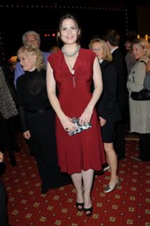 Hayley Atwell feet photo thumbnail