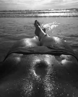 Hayley Erbert feet photo 15
