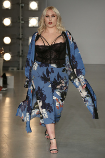 Hayley Hasselhoff feet photo 13