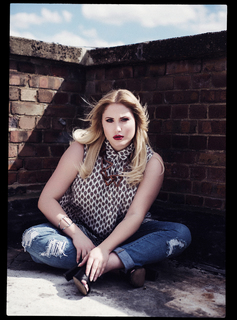 Hayley Hasselhoff feet photo 18