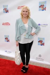 Hayley Hasselhoff feet photo 5