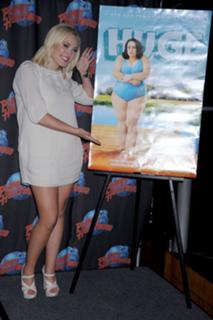 Hayley Hasselhoff feet photo 14
