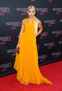 Hayley Kiyoko feet photo thumbnail