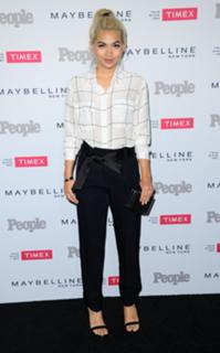 Hayley Kiyoko feet photo thumbnail