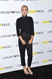 Hayley Kiyoko feet photo thumbnail