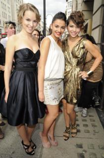 Hayley Kiyoko feet photo thumbnail